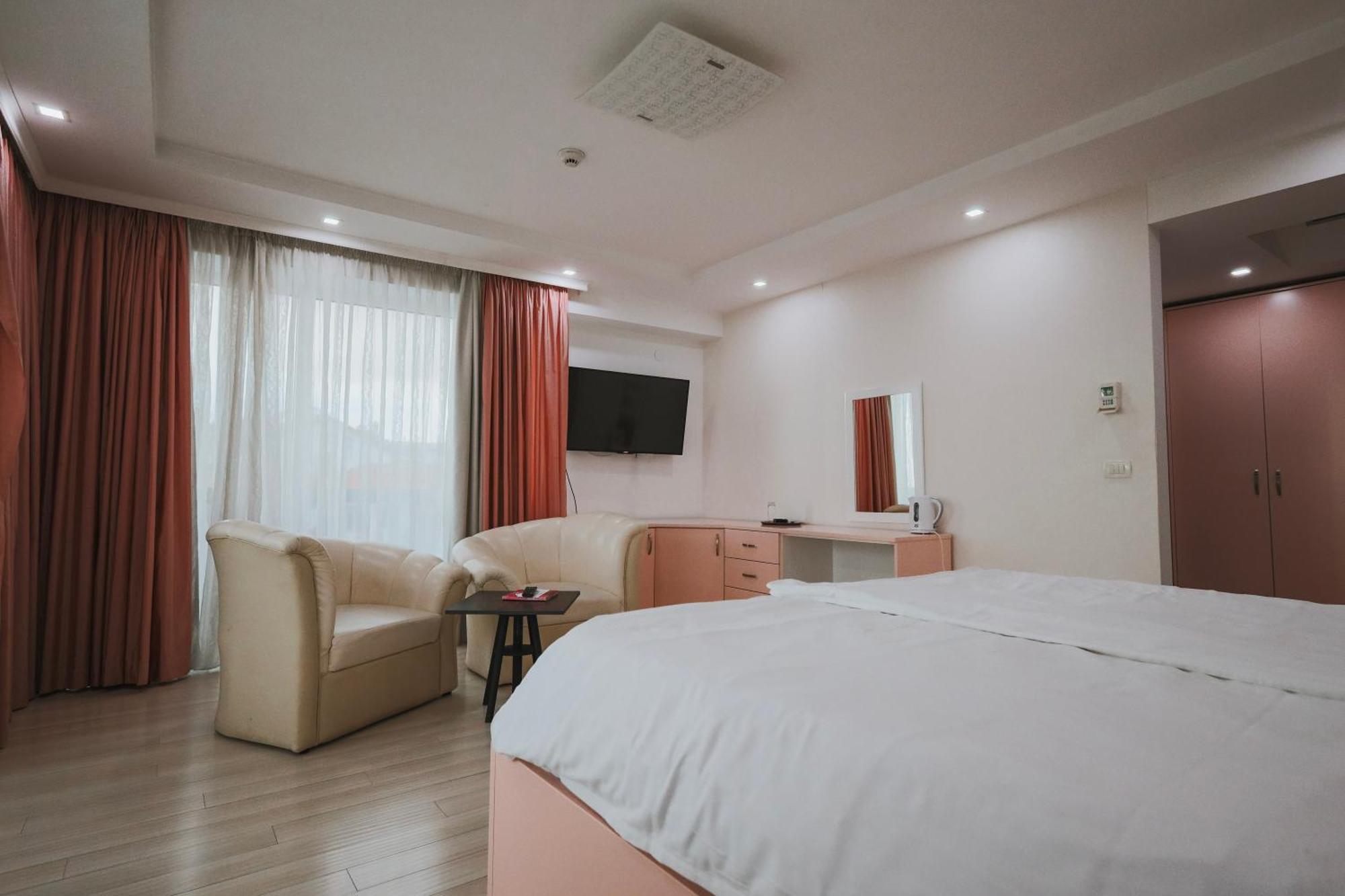 Mr.I Boutique Hotel & Bar 오흐리드 외부 사진