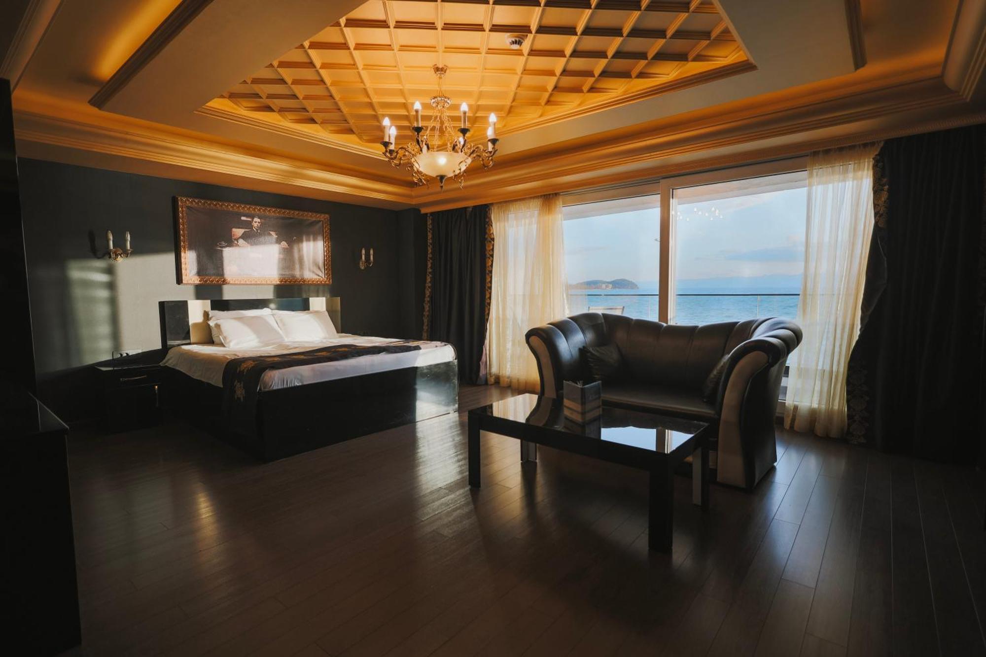 Mr.I Boutique Hotel & Bar 오흐리드 외부 사진